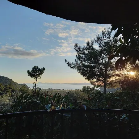 Datca, Mesudiye 'Devillakoza Muestakil,Guenluek,Kiralik Villa *