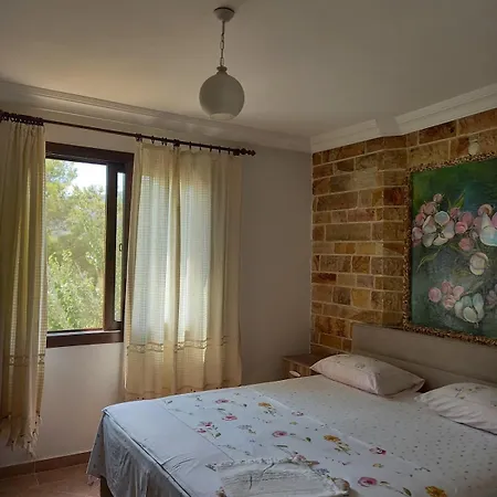 Datca, Mesudiye 'Devillakoza Muestakil,Guenluek,Kiralik Villa *