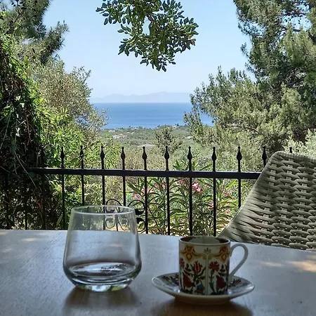 Villa Datca, Mesudiye 'de Muestakil,guenluek,kiralik